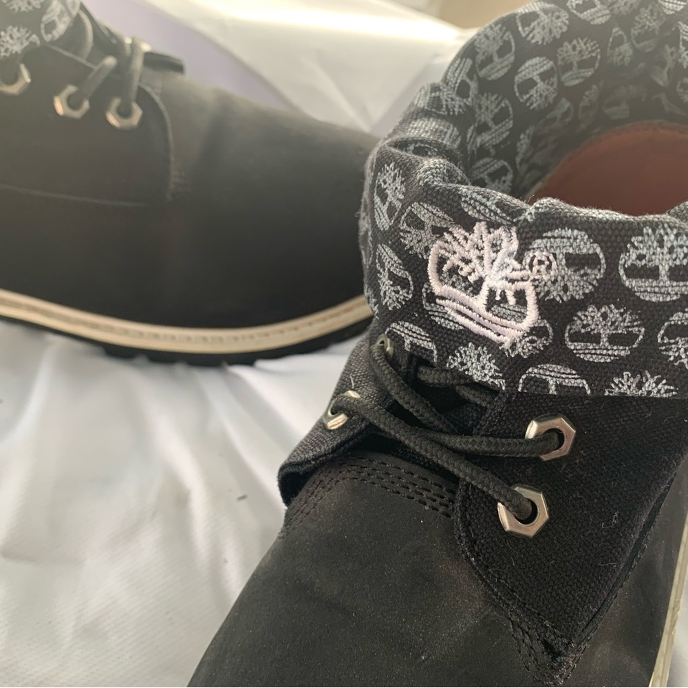 Vintage Timberland All Black (12) Lace-Up Boots; bottom suede top half canvas - Picture 13 of 16